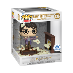 Фигурка Funko POP! Harry Potter: Harry with Hogwarts Letters Exclusive 58215